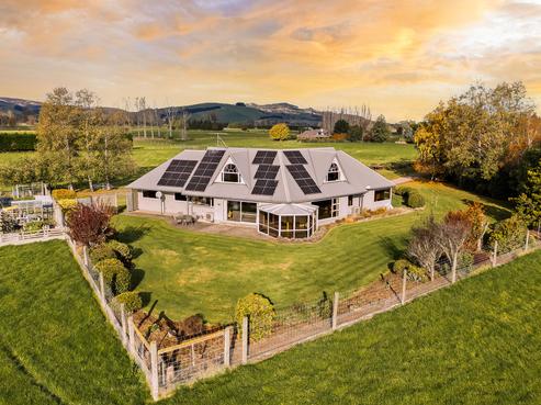 19 Forsyth Road, Milton