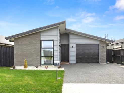 43 Henshaw Street, Ravenswood
