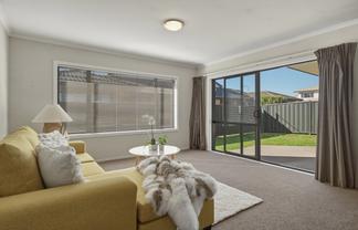 26/64 Kawaha Point Road, Kawaha Point