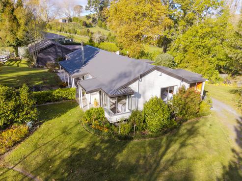 1082 Mapara Road, Kinloch