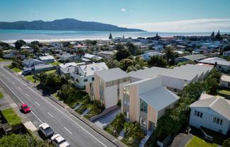 23 Ocean Road, PARAPARAUMU BEACH