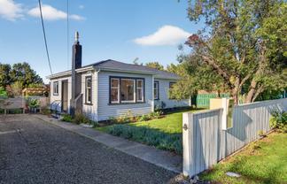 46 Wakefield Street, Featherston