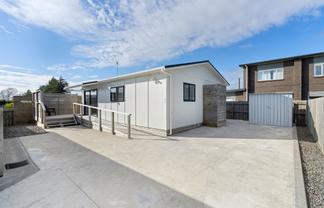 27 Hinemoa Street, Levin