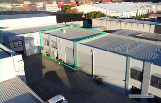 Tidy Industrial Warehouse, Split Level Offices