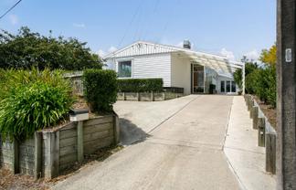42 Chaucer Street, Leamington