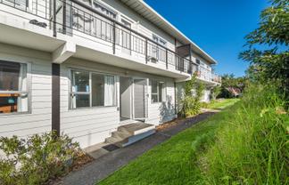 9/6 Eden View Road, Sandringham