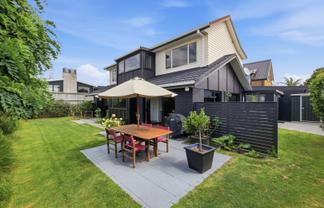 2/69  Orkney Road , Mount Maunganui