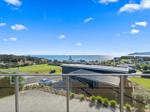 68 Stratford Drive, Cable Bay