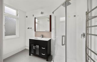 2/9 Essex Road, Mount Eden