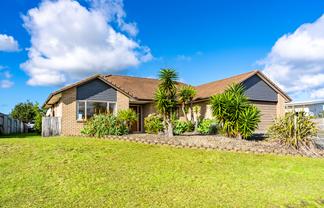 6 Ngatiti Place, One Tree Point