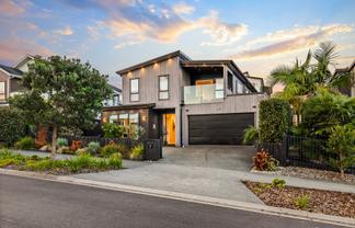 7 Ruku Street, Long Bay