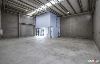 Well-presented, Highly functional industrial unit!