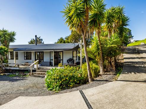 13 Ash Grove Circle, Haruru