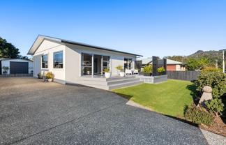 202 Patuwai Drive, Whangamata