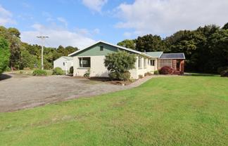 160 Oreti Road , Otatara