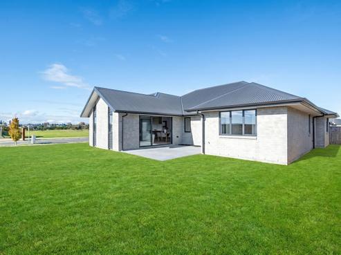 27 Keri Rua Road, Leamington