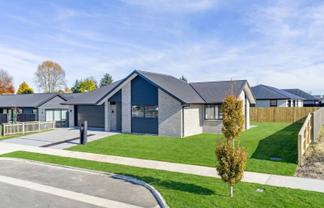 27 Keri Rua Road, Leamington