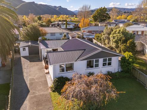 8 Snell Grove, Clouston Park