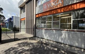 Retail/Office Space Opposite School