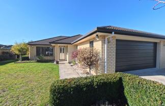 112 Solway Crescent, Solway
