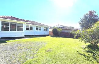 4 Wickman Way, Mangere East