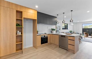 8/100 Clevedon Road, Papakura
