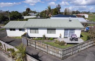 10A Holman Road, Te Atatu Peninsula