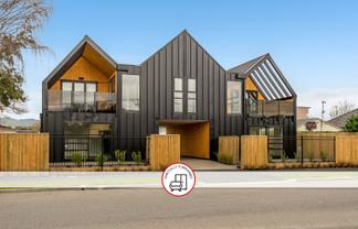 4/448 Hereford Street, Linwood