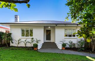 12 Sutherland Road, Point Chevalier