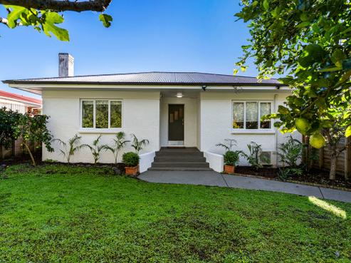 12 Sutherland Road, Point Chevalier