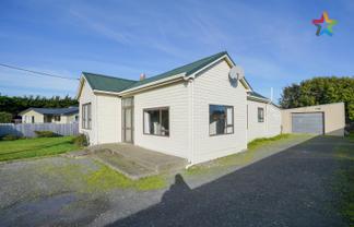 185,187,18 Scott Street, Kingswell