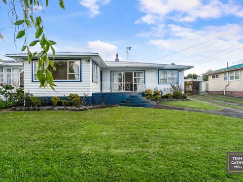 14 Mckean Avenue, Manurewa