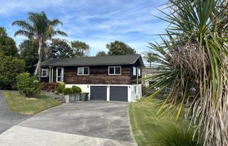 22 Springtime Crescent, Stanmore Bay