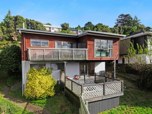 4 Wye Street, Island Bay