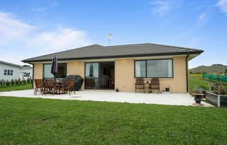 10 Waihinahina Way, Mahia