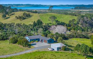 499 Shelly Beach Road, Helensville