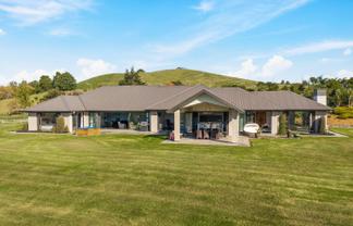 246 Blackbridge Road, Dairy Flat
