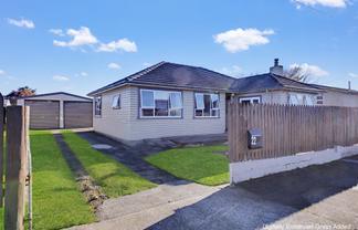 22 Brookes Terrace, Waitara