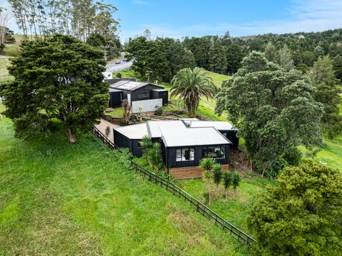 200 Great North Road, Kamo