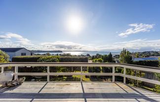 952B Whangaparaoa Road, Manly