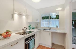 4/98 Birkdale Rd, Birkdale