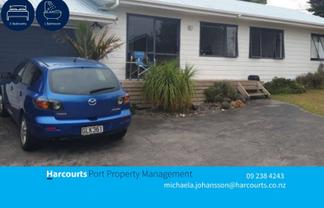 23b Crispe Road, Clarks Beach