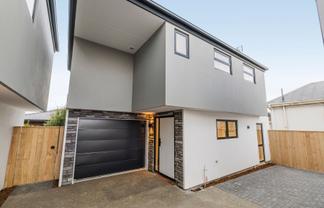 35 Wrights Road, Addington