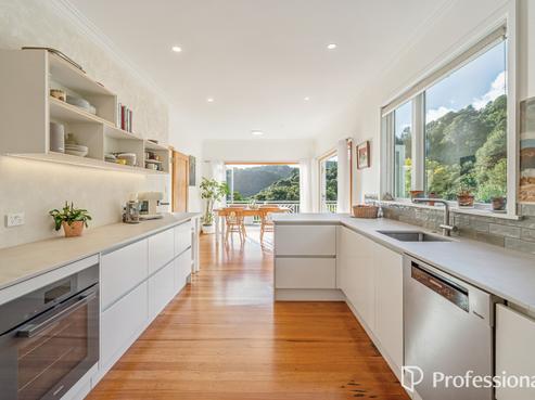 31 Walter Road, Lowry Bay