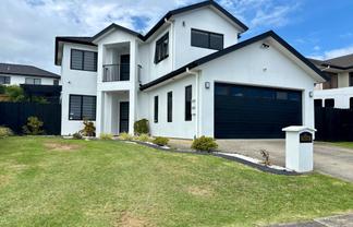 37 Crossandra Drive, Mangere