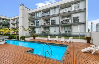 435 New North Road, Kingsland