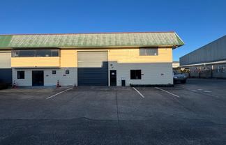 Recently Refurbished Corner Industrial Unit