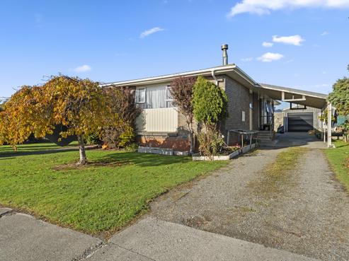 65 Kilmarnock Avenue, Strathern