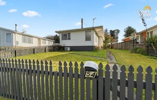 54 Lauder Crescent, Heidelberg