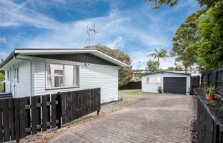 82 Lantana Road, Green Bay
